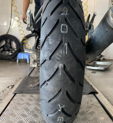 Vỏ xe Dunlop D102A 130/70-17 Exciter, Winner